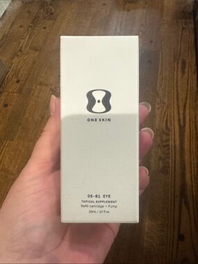 One Skin OS-01 Eye Topical Supplement/Refill Cartridge + Pump/NIB! SEALED! NEW!
